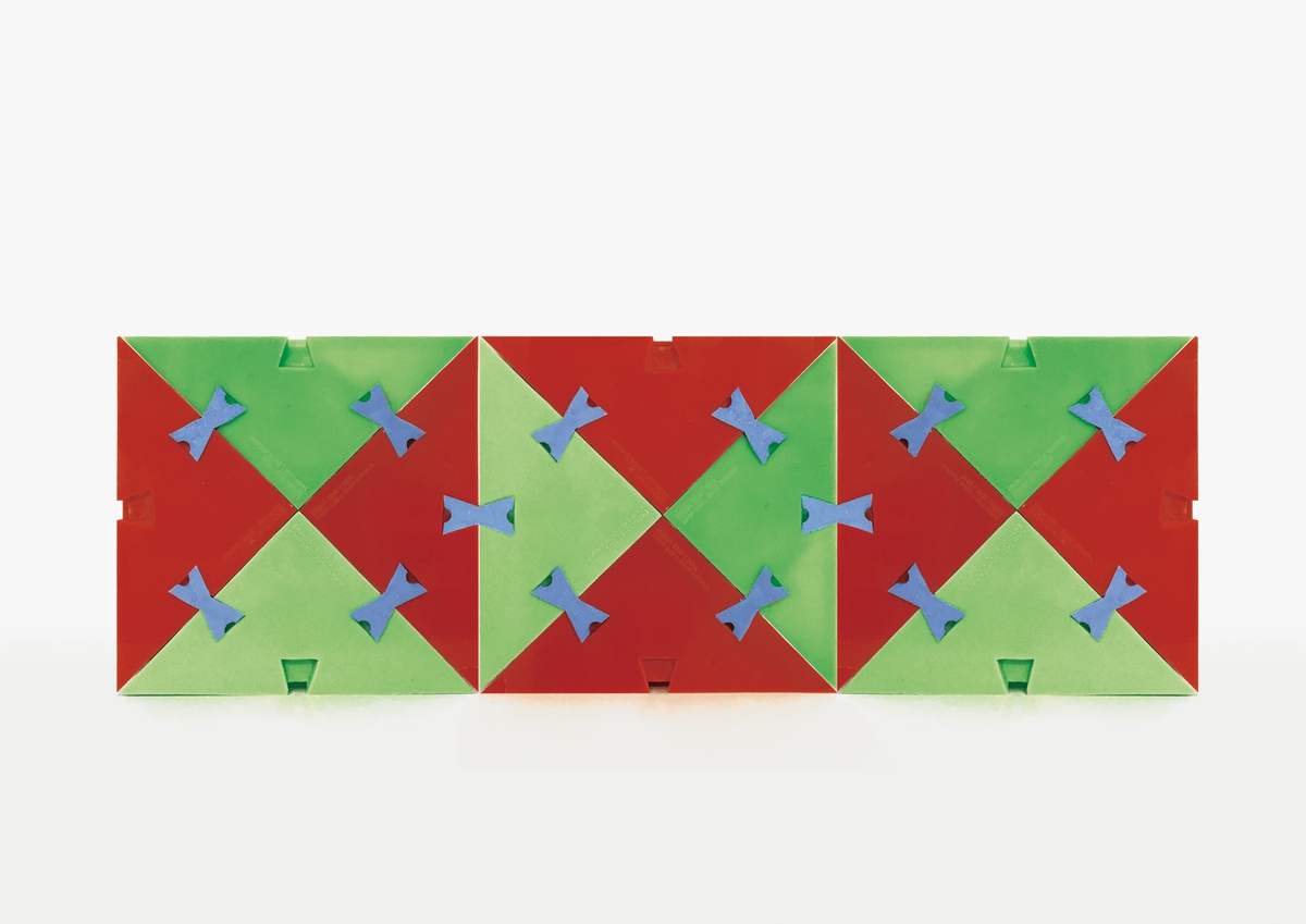 “Butterfly Clasp”- single building block design