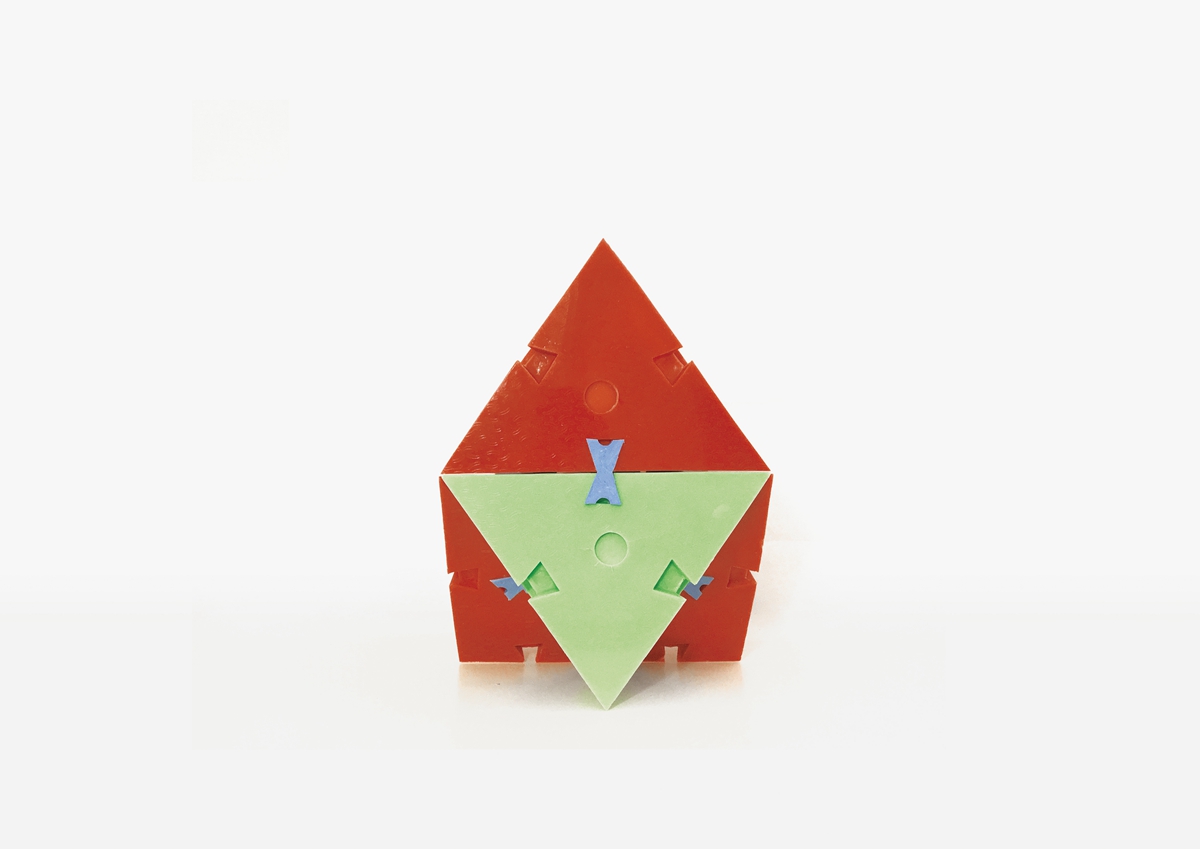 “Butterfly Clasp”- single building block design