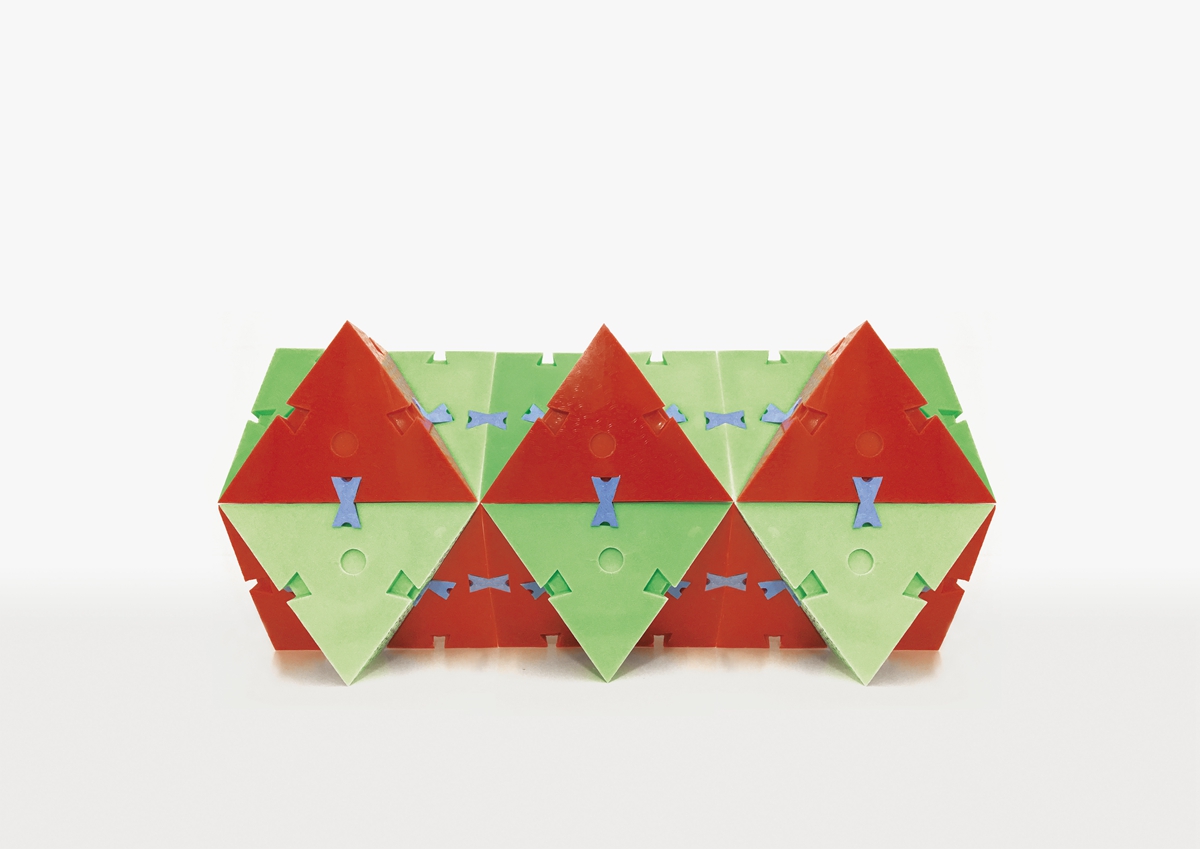 “Butterfly Clasp”- single building block design